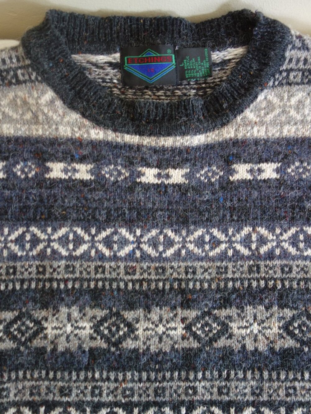 Vntg ETCHINGS Nordic Winter Snowflakes Gray Crew Neck Sweater – Mens Large